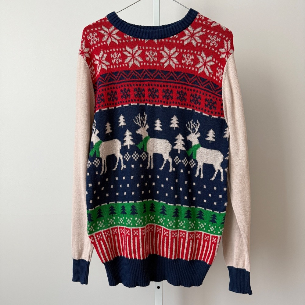 Well Worn sz S‎ Holiday Ugly Christmas Sweater Reindeer Trees Preppy Novelty